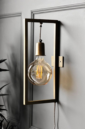 دیوارکوب فلزی مدرن D107