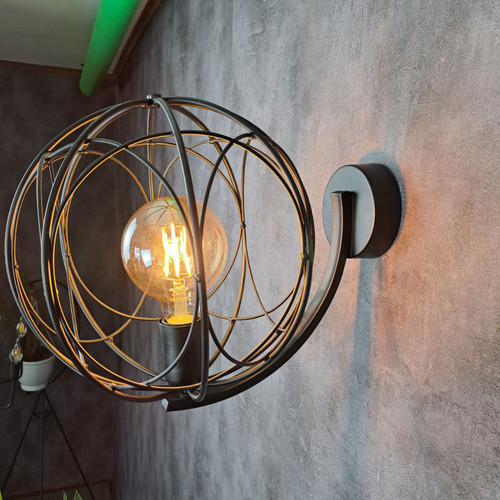 دیوارکوب فلزی مدرن D126